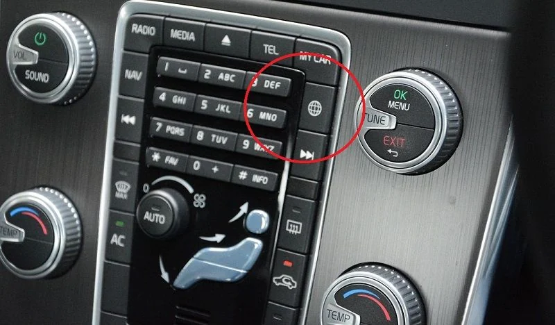 Volvo Sensus — unitate compatibilă (cu buton de internet)
