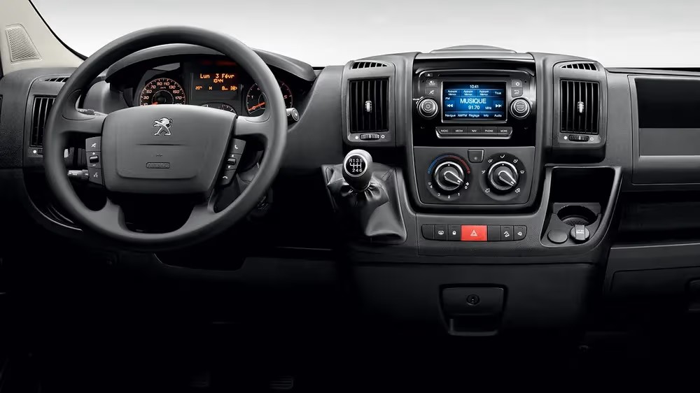 PEUGEOUT BOXER (2022 - prezent) bord