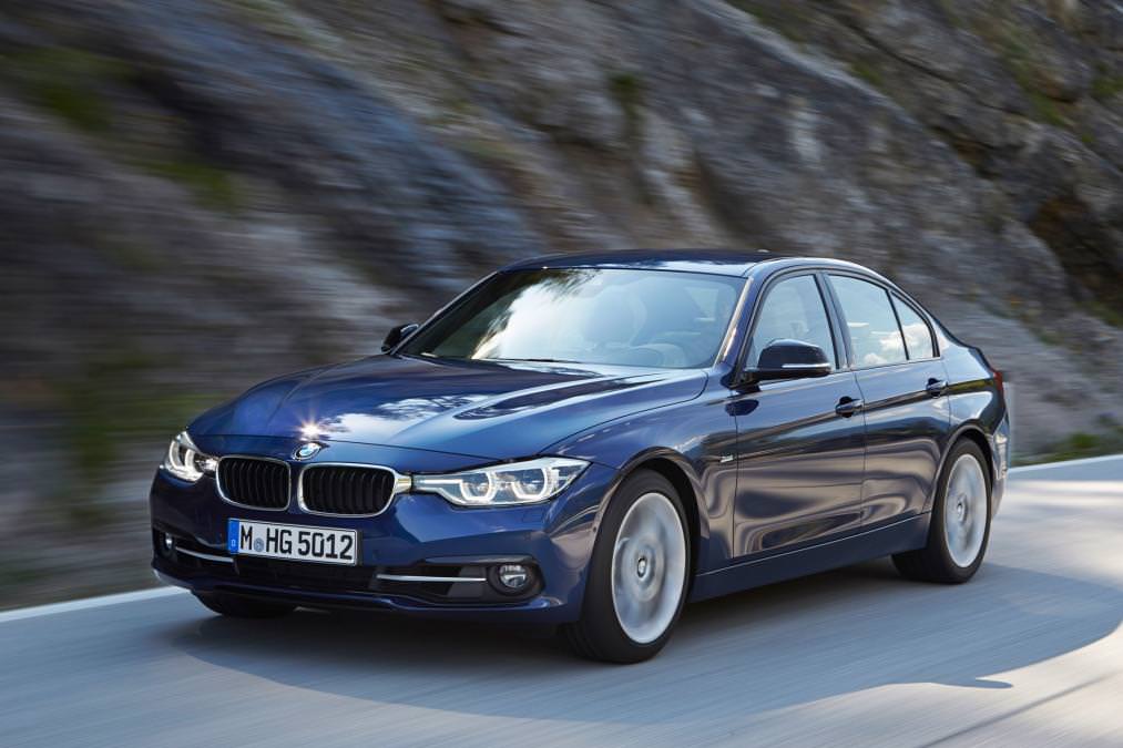 BMW seria 5 ridicare portbagaj automat din buton si cheie