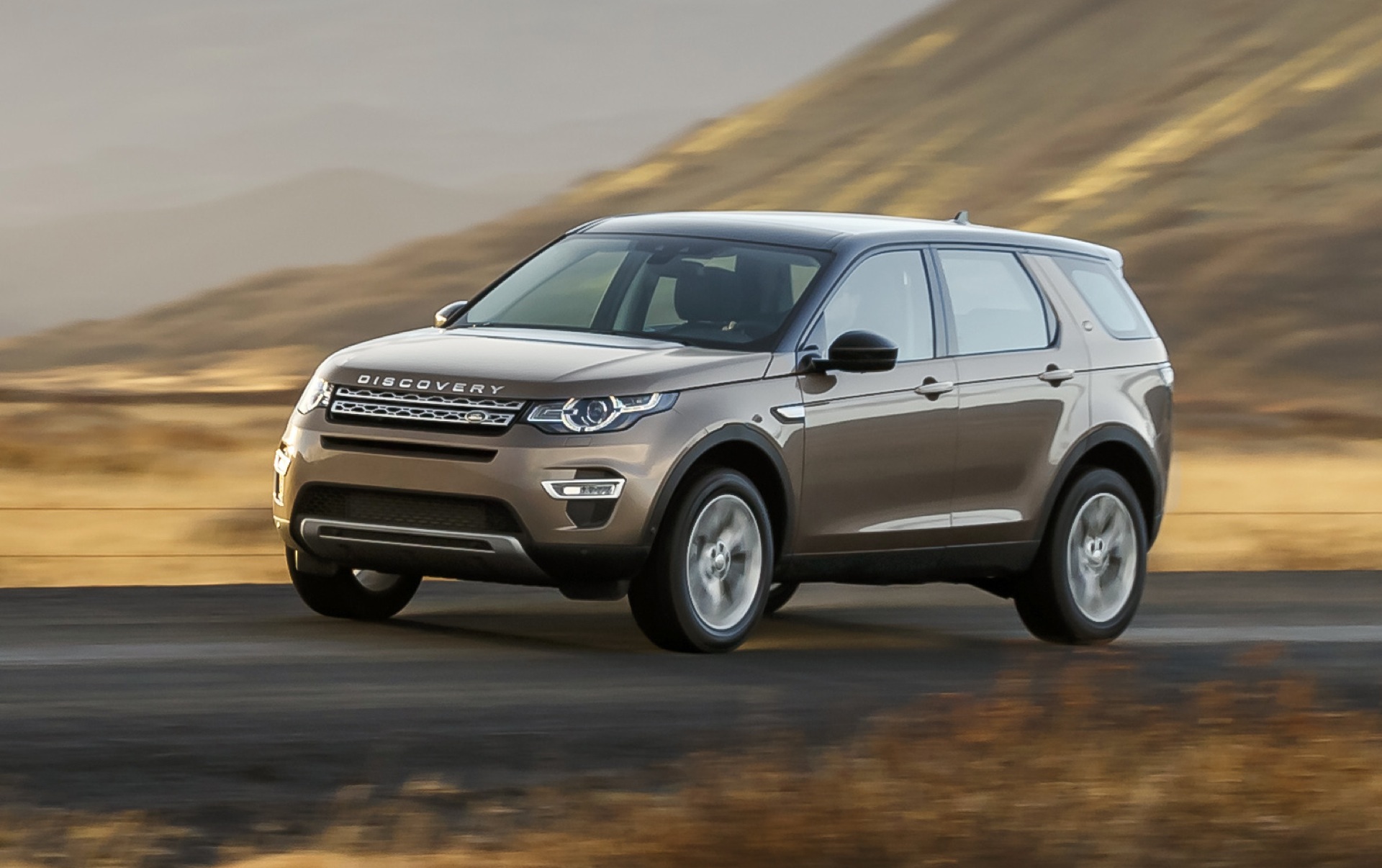 Land Rover Discovery Sport ridicare portbagaj automat din buton si cheie